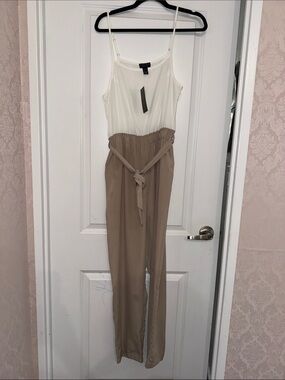 Streetwear Society Two-Tone Sleeveless Jumpsuit - White & Tan